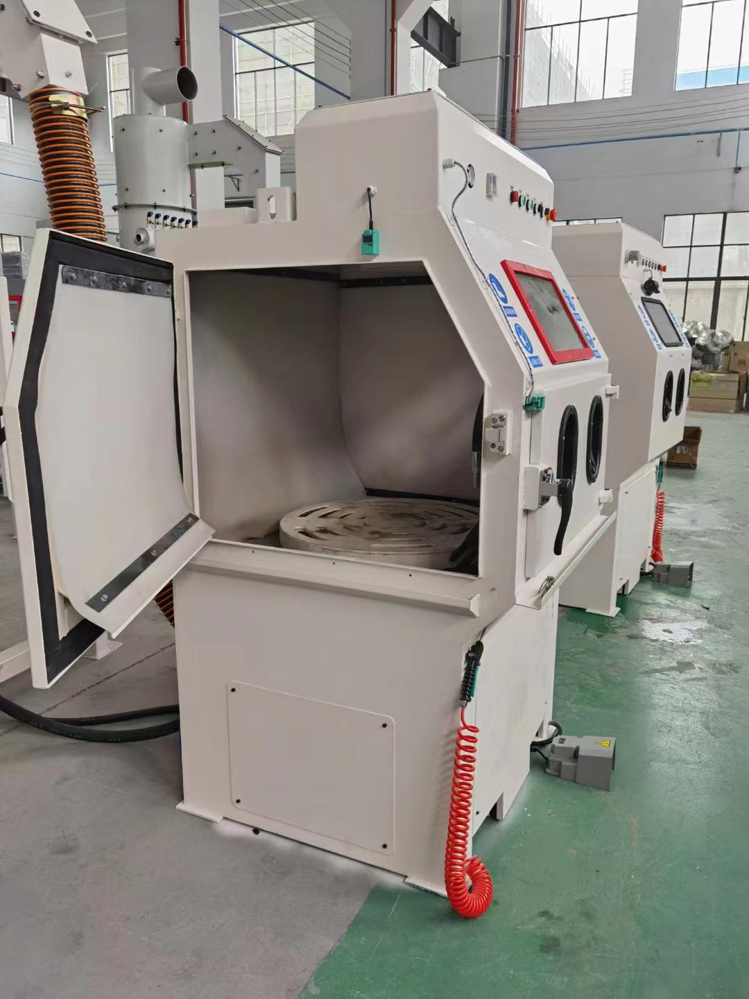 雅安移动式抛丸机的工作原理?