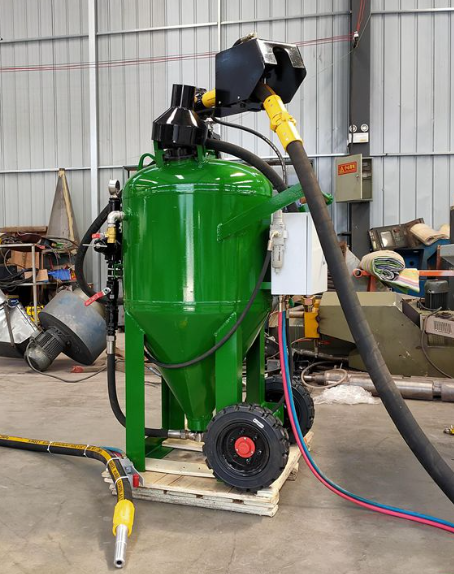 雅安移动式喷砂机 户外施工效率翻倍
